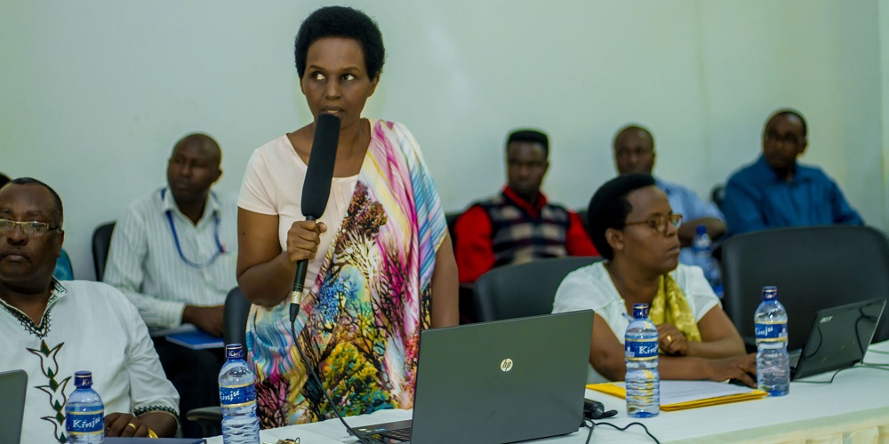International Day of Women and Girls in Science, Burundi: Dr. Ancille NGENDAKUMANA, the Director of Research at Ecole Normale Supérieure (ENS) presents on work already done in STEM | Journée Internationale des Femmes et des Filles de Science, Burundi: Dr Ancille NGENDAKUMANA, Directrice de la Recherche à l'Ecole Normale Supérieure (ENS) fait une présentation du travail déjà fait en STEM