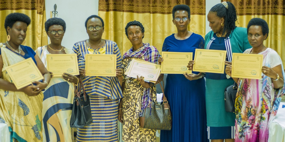 International Day of Women and Girls in Science, Burundi: Some of the participants who received certificates | Journée Internationale des Femmes et des Filles de Science, Burundi: Quelques participants ayant reçu des certificats