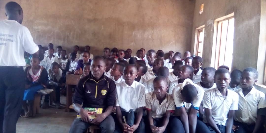 Pupil sensitization session | Séance de sensibilisation des élèves